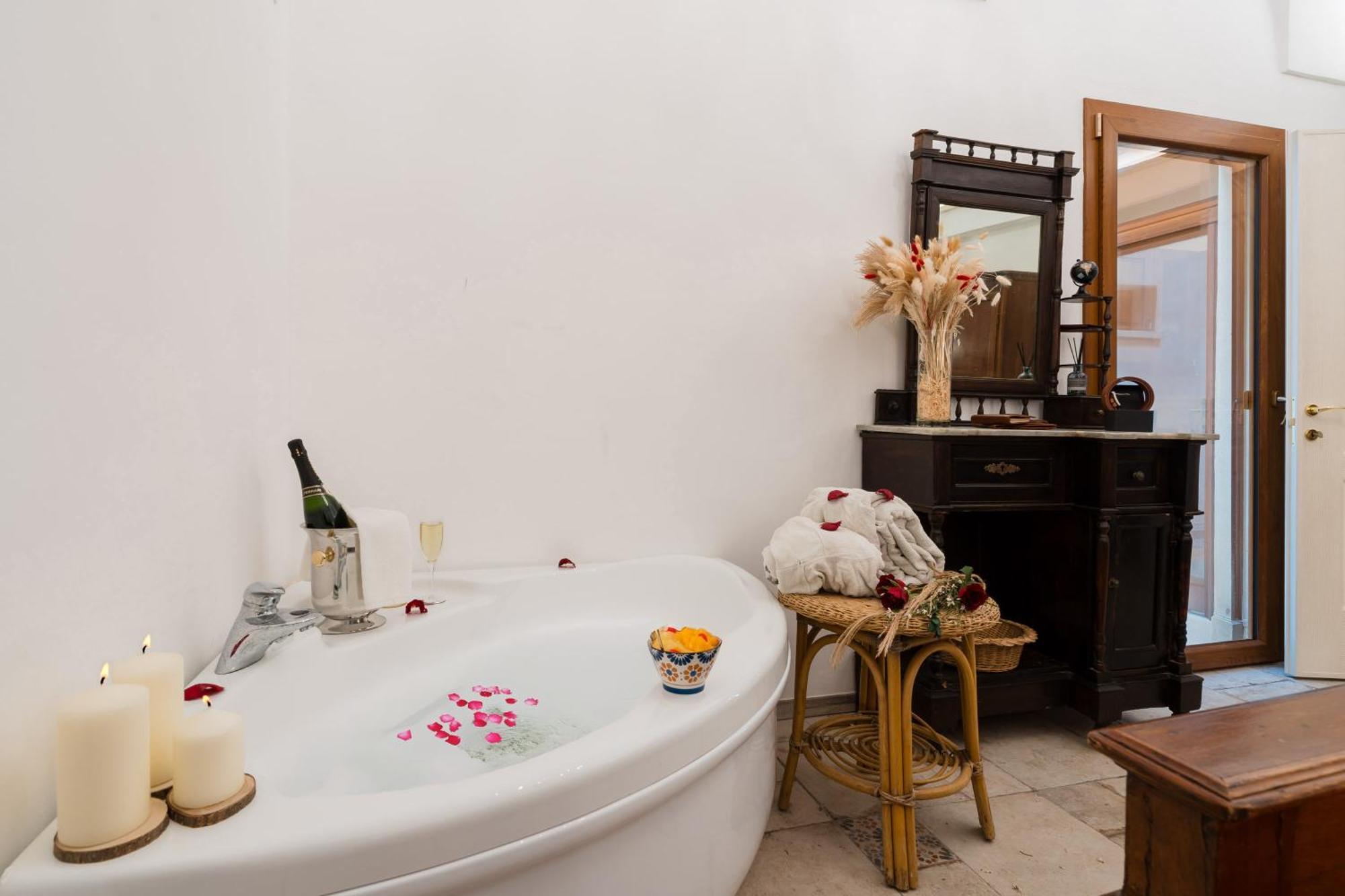 Dimora Tizzi - Boutique Apartment - By Just Houses Srl Alessano Exterior foto